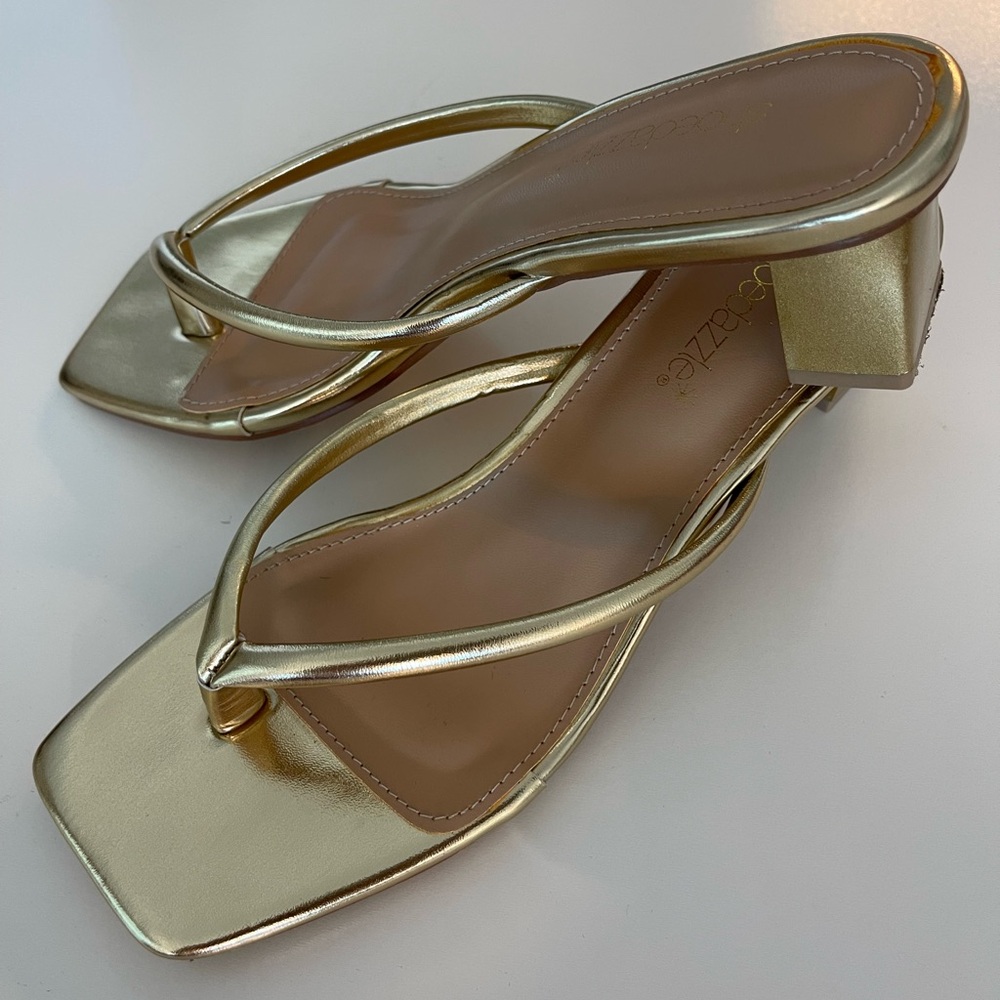 Gold Heeled Sandal - Size 7.5 - Shoe Dazzle
